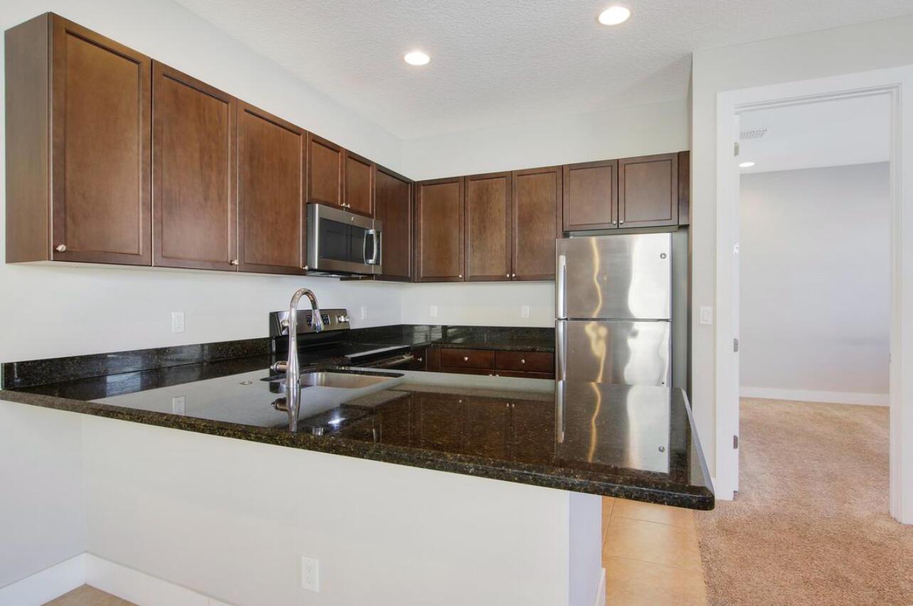 1073 Faulkner Terrace