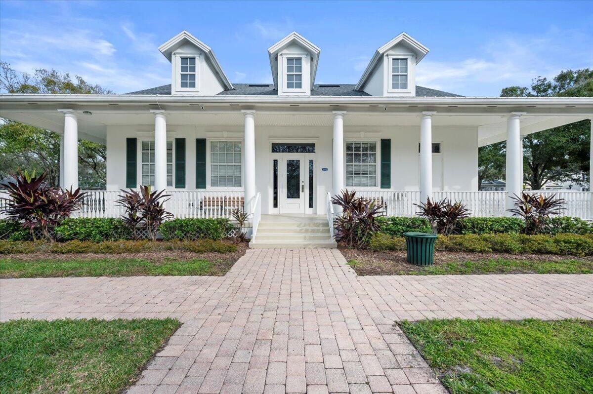 336 Jacaranda Drive
