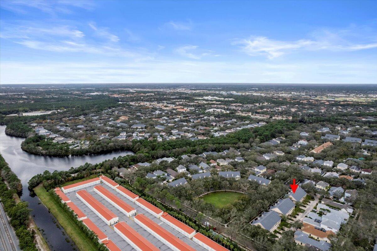 336 Jacaranda Drive