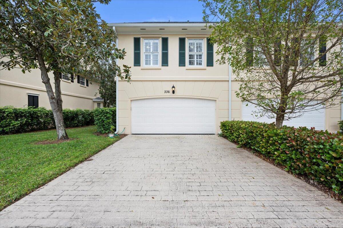 336 Jacaranda Drive