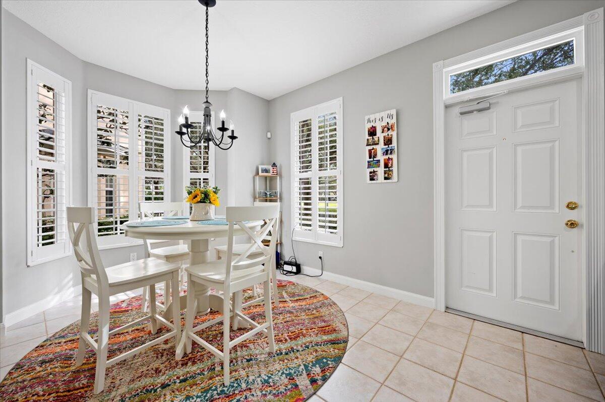 336 Jacaranda Drive