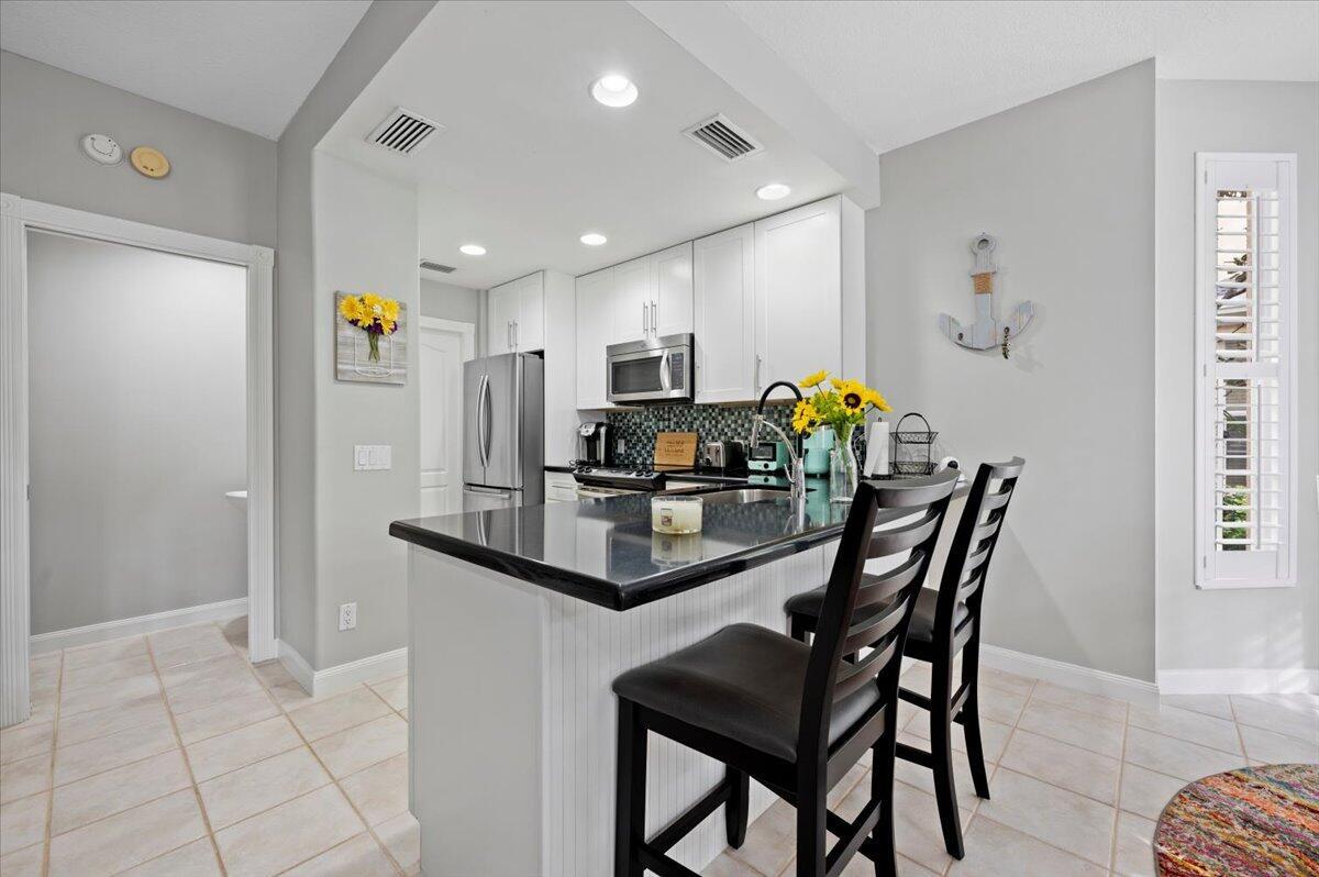 336 Jacaranda Drive