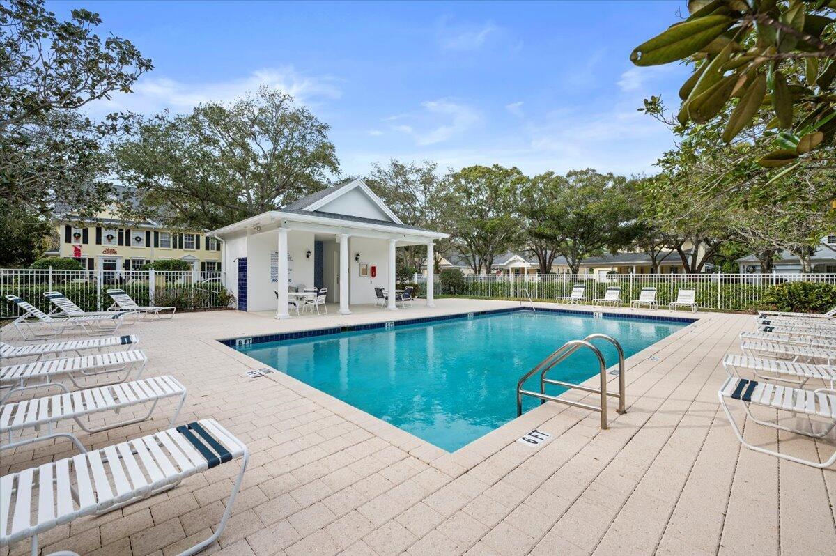 336 Jacaranda Drive
