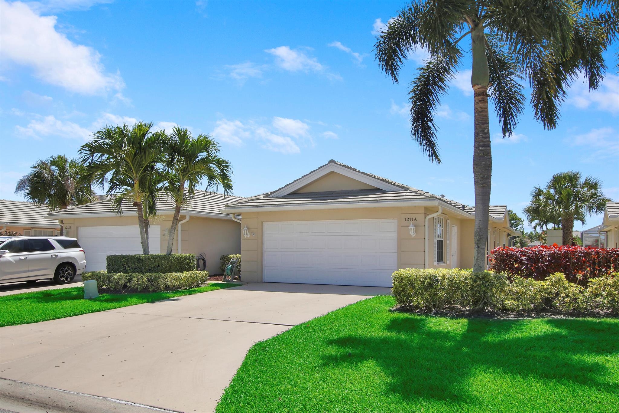 1211 NW Bentley Circle A