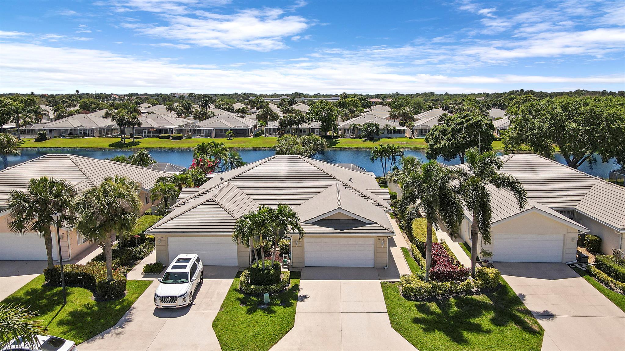 1211 NW Bentley Circle A