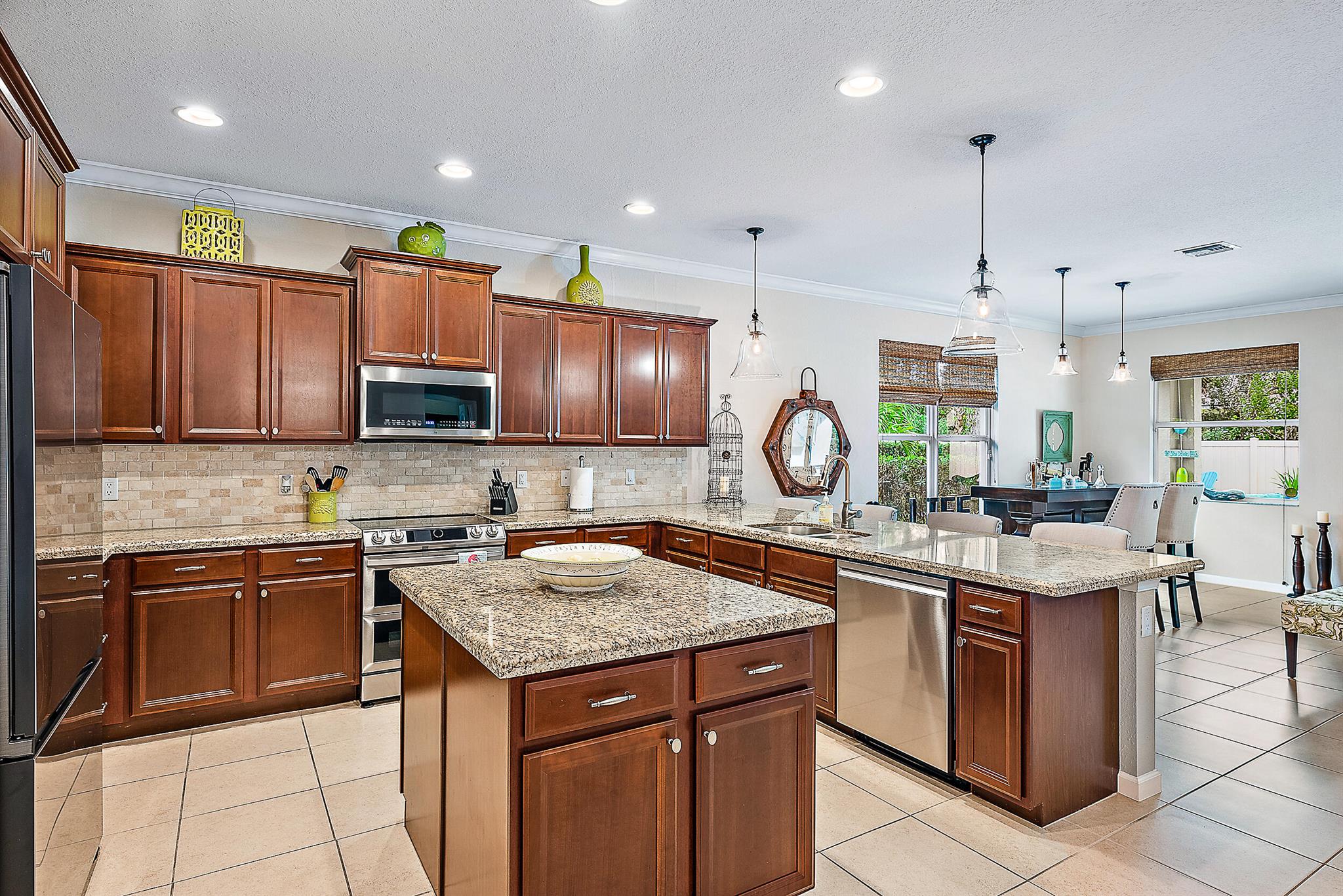 7146 Limestone Cay Road