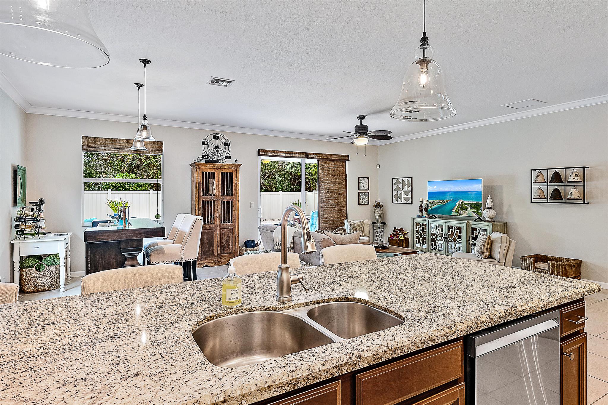 7146 Limestone Cay Road