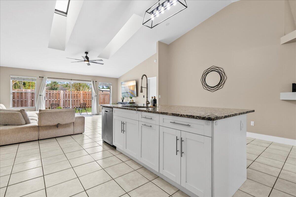 151 Kings Way