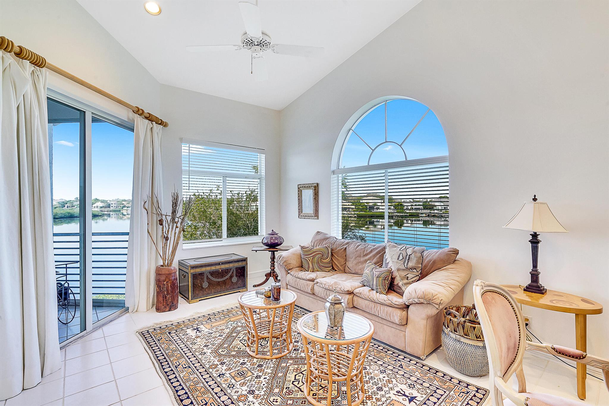 2703 Captains Way