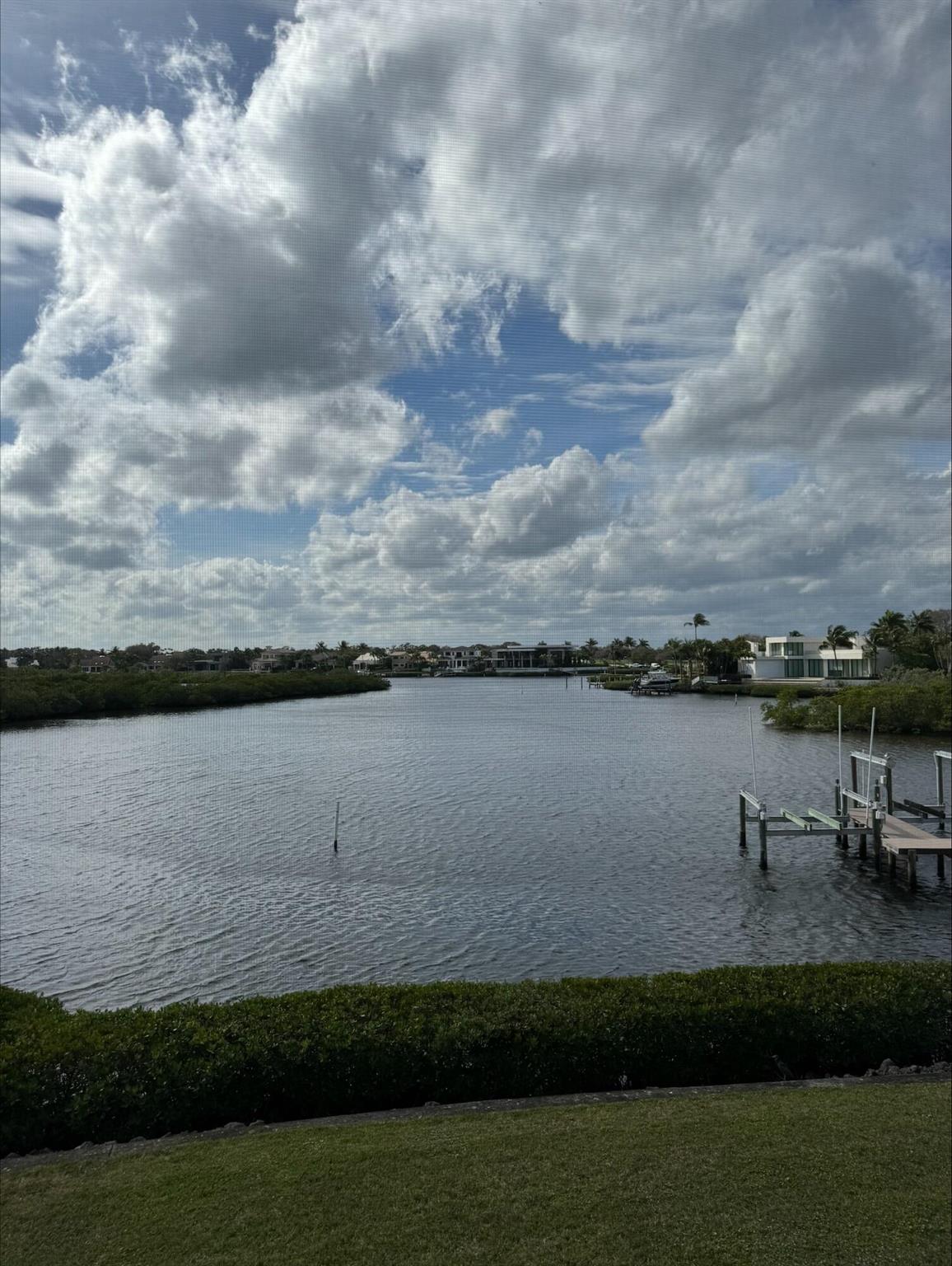 2703 Captains Way
