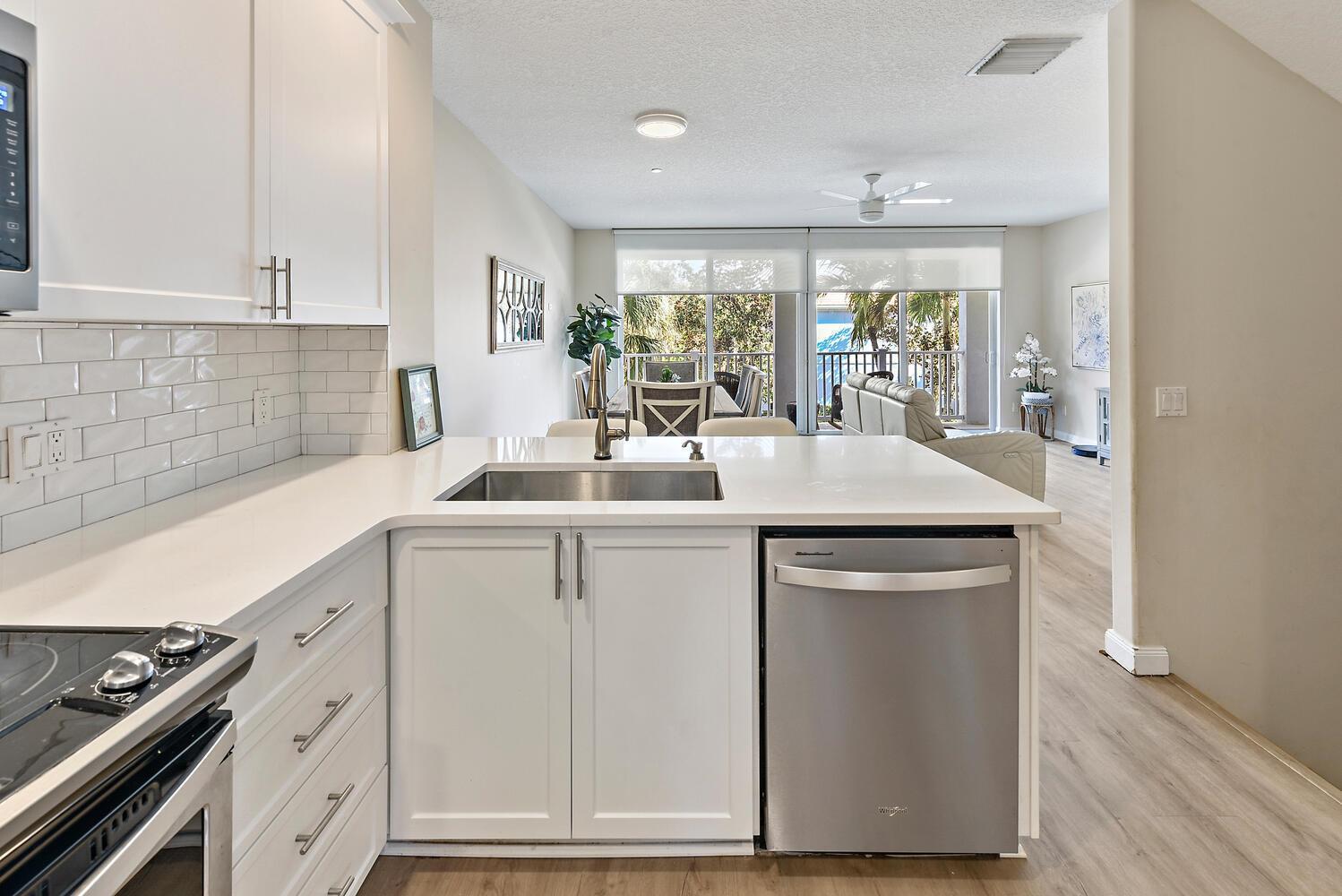 3261 E Community Drive