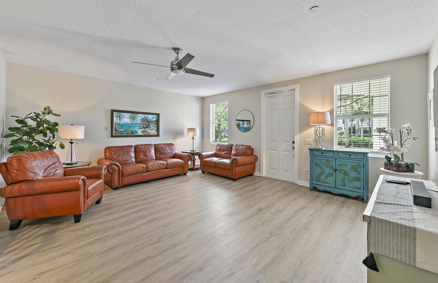 3261 E Community Drive