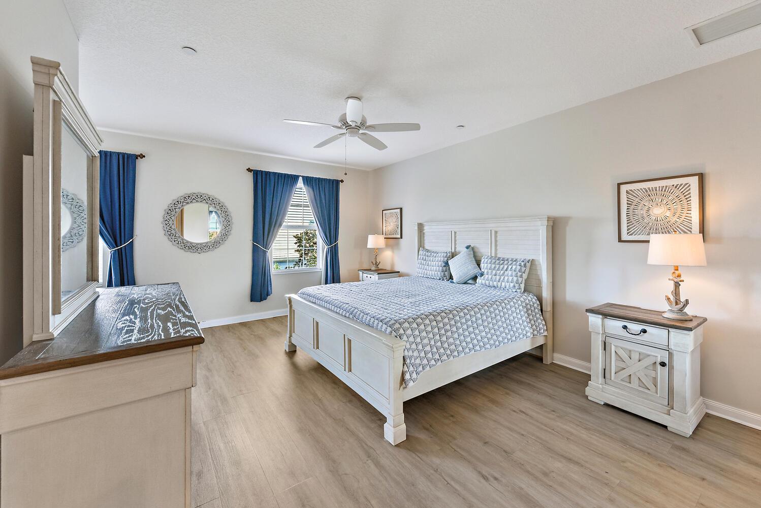 3261 E Community Drive