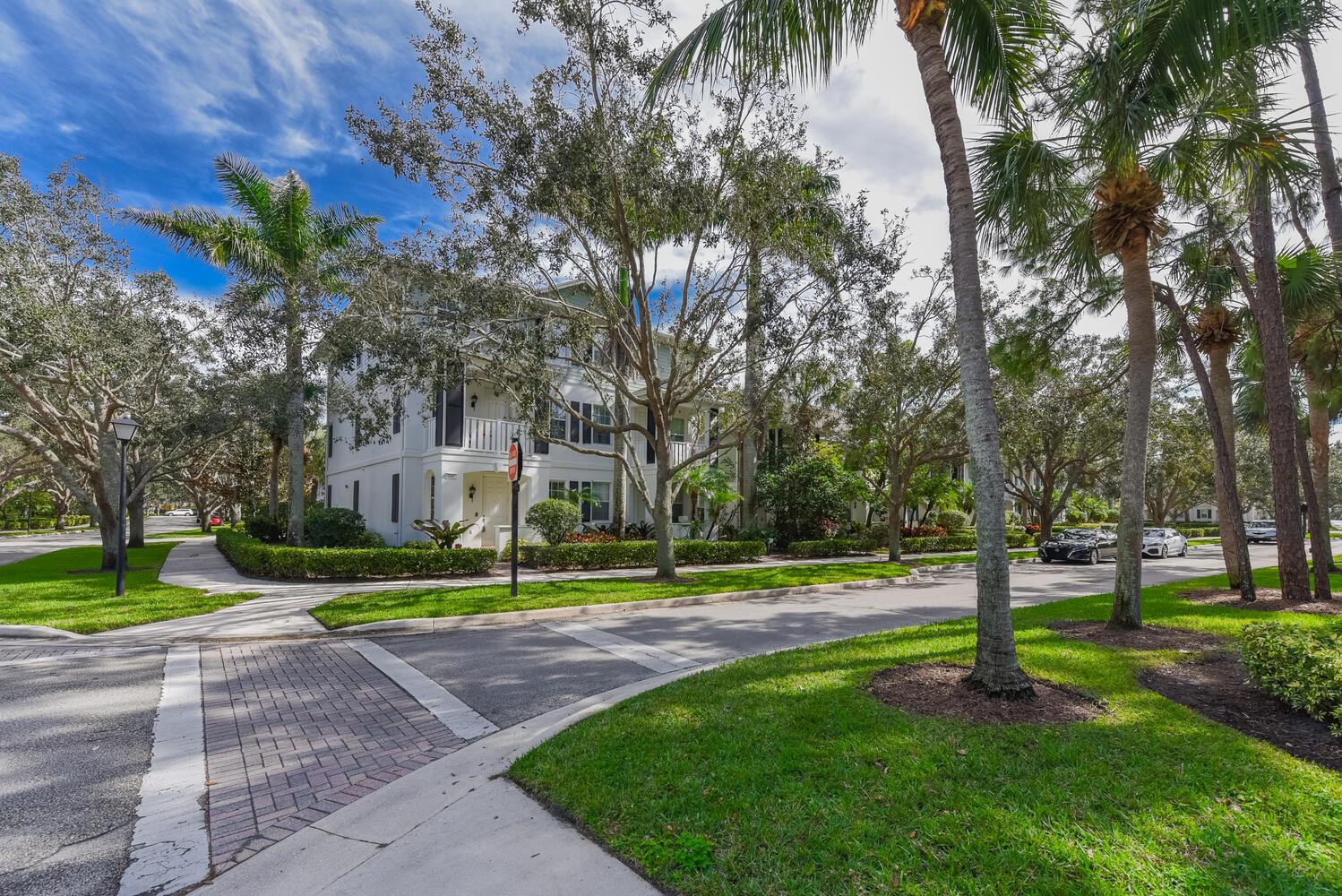 3261 E Community Drive