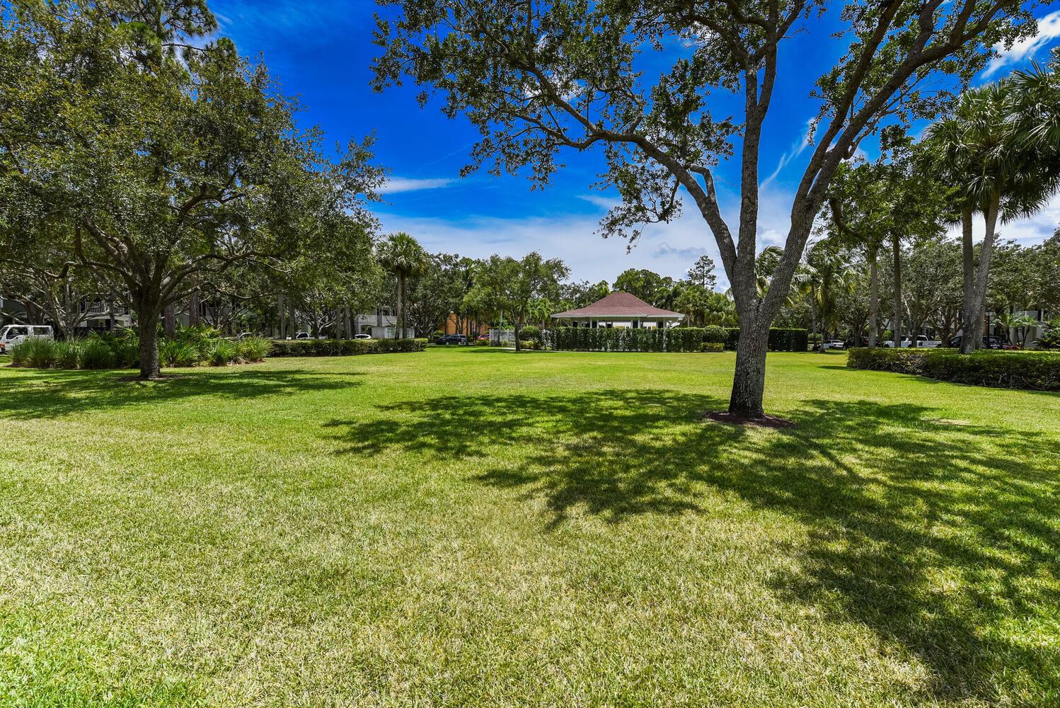 3261 E Community Drive