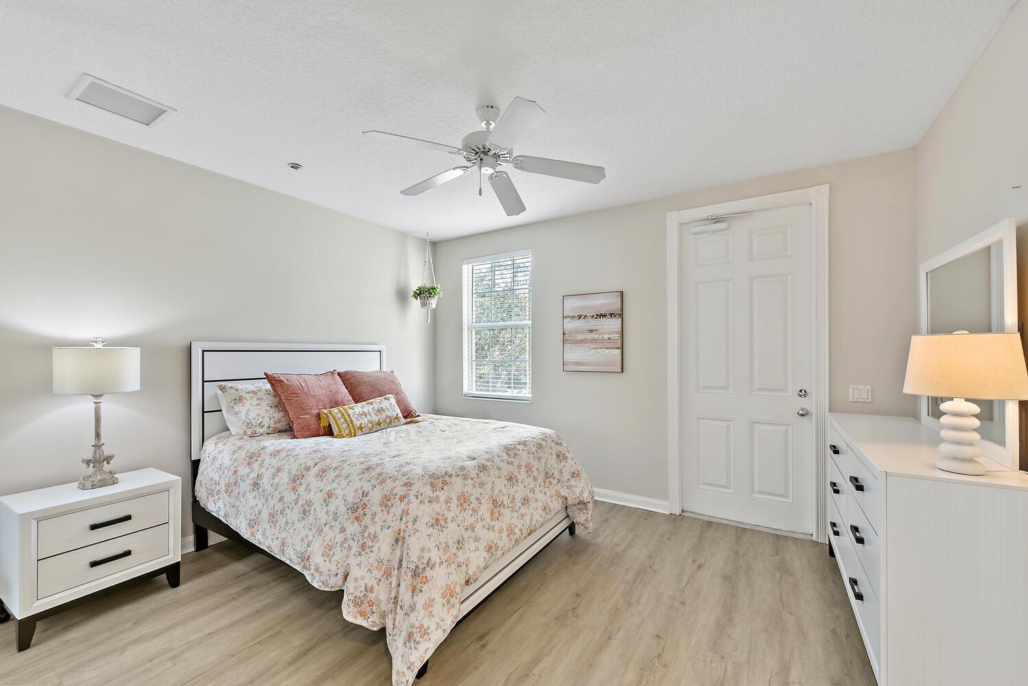 3261 E Community Drive