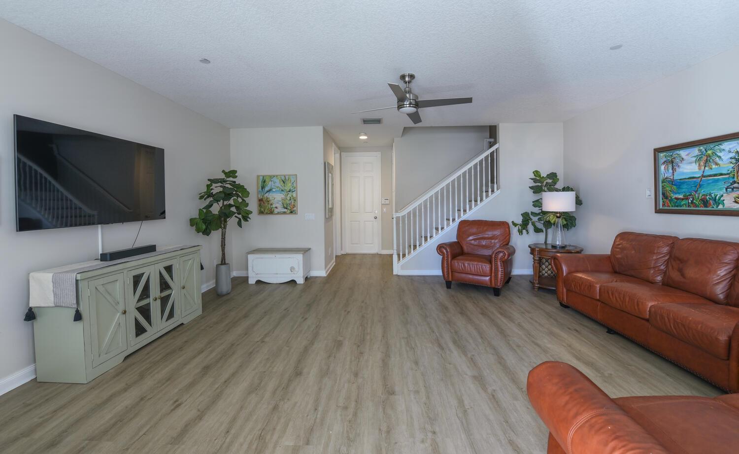 3261 E Community Drive