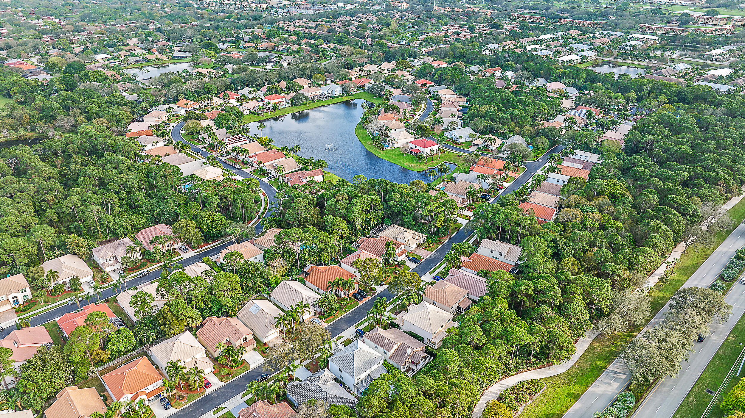 437 Woodview Circle