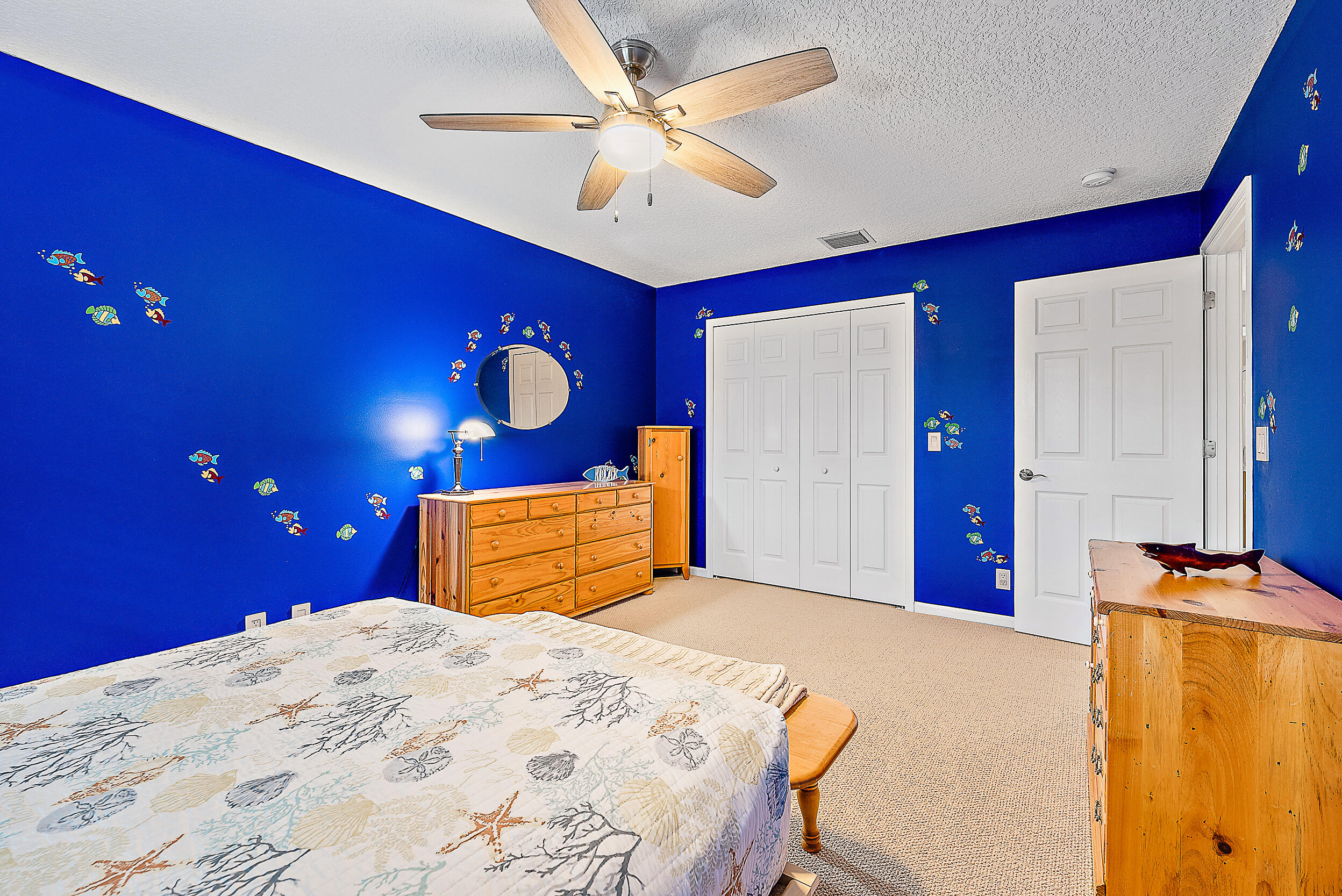 437 Woodview Circle