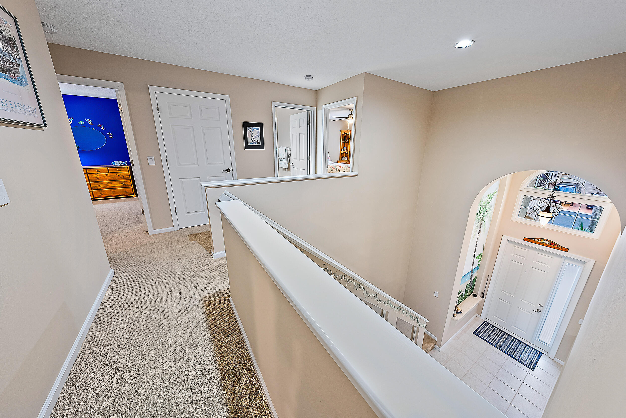 437 Woodview Circle