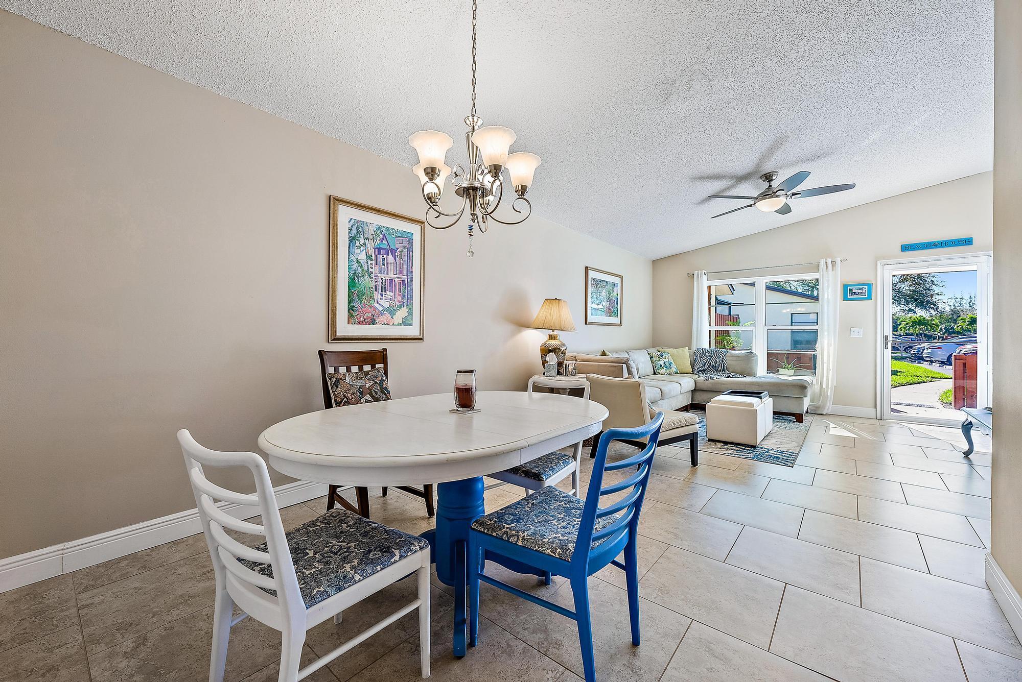 8003 SE Villa Circle