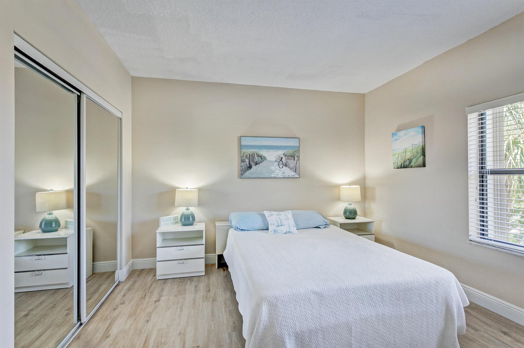 300 Uno Lago Drive 305