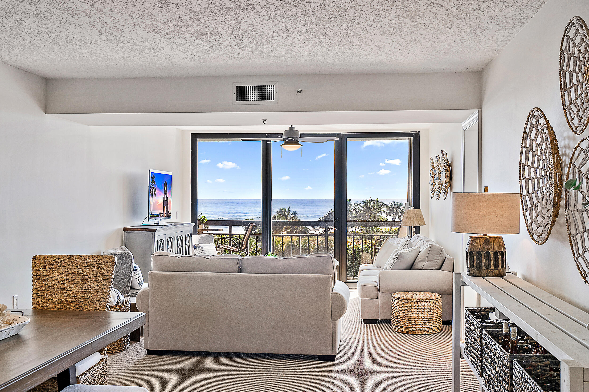 101 S Seas Drive 406