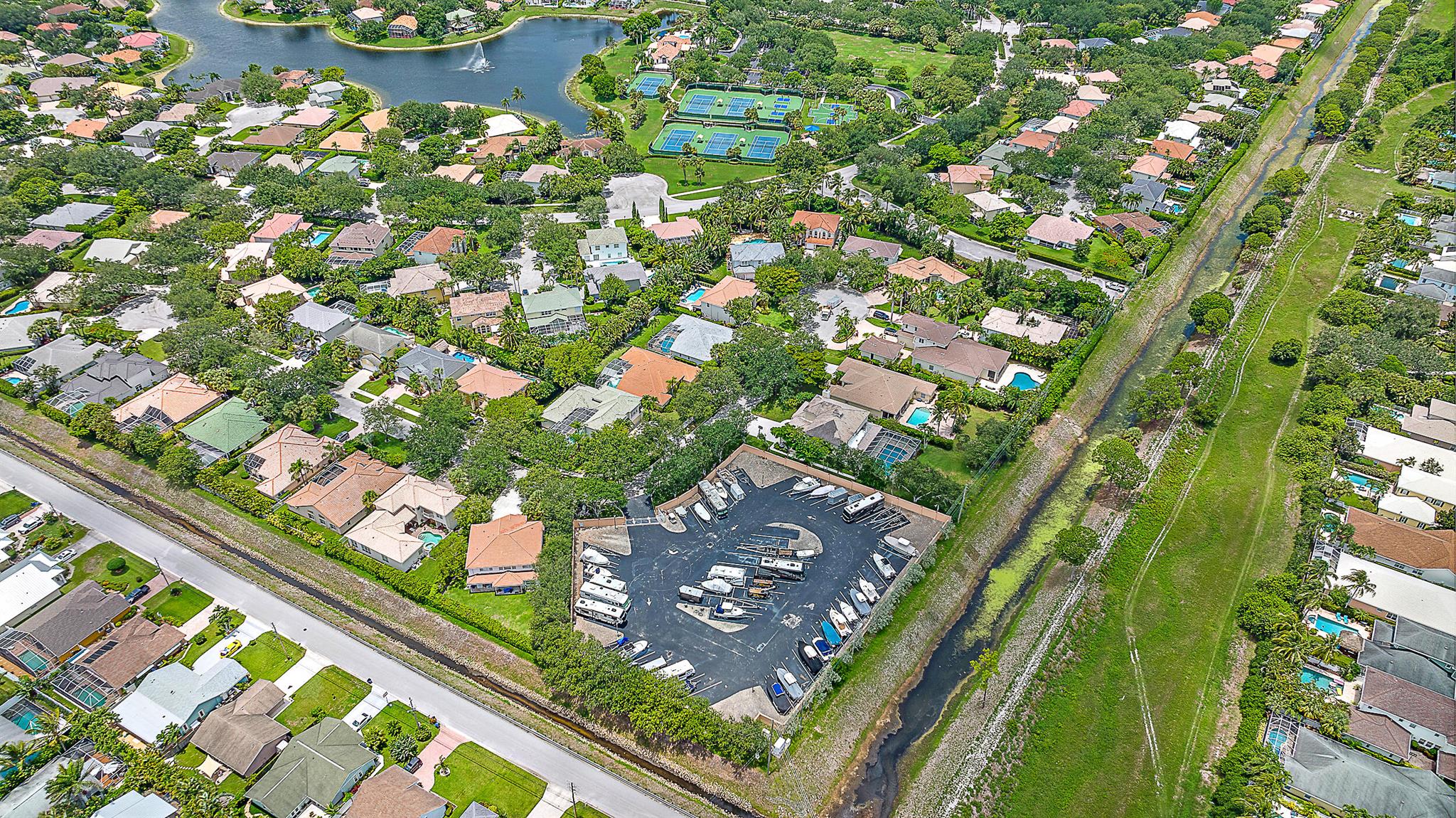 345 Kingfisher Drive