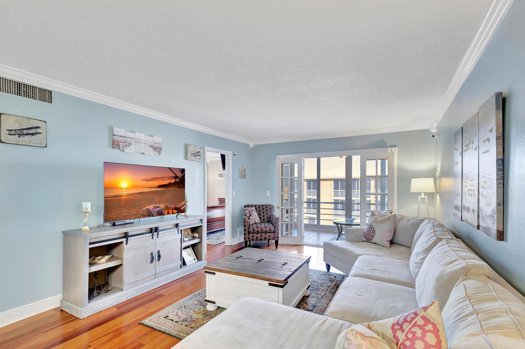 304 Golfview Road Ph7