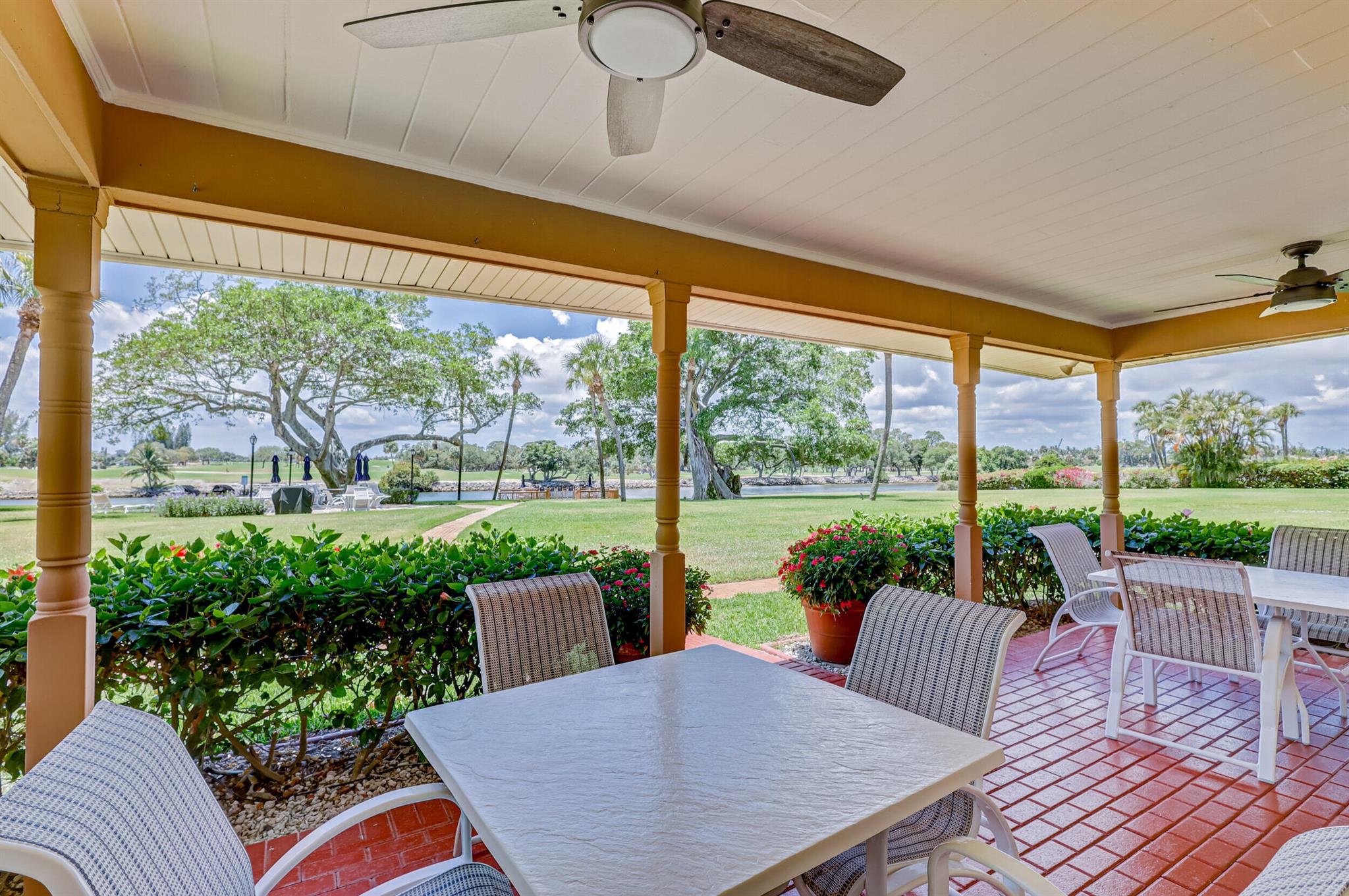 304 Golfview Road Ph7