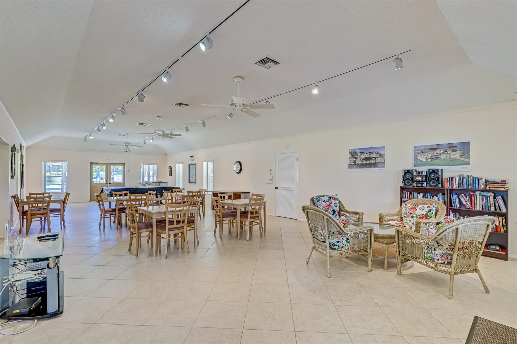 304 Golfview Road Ph7
