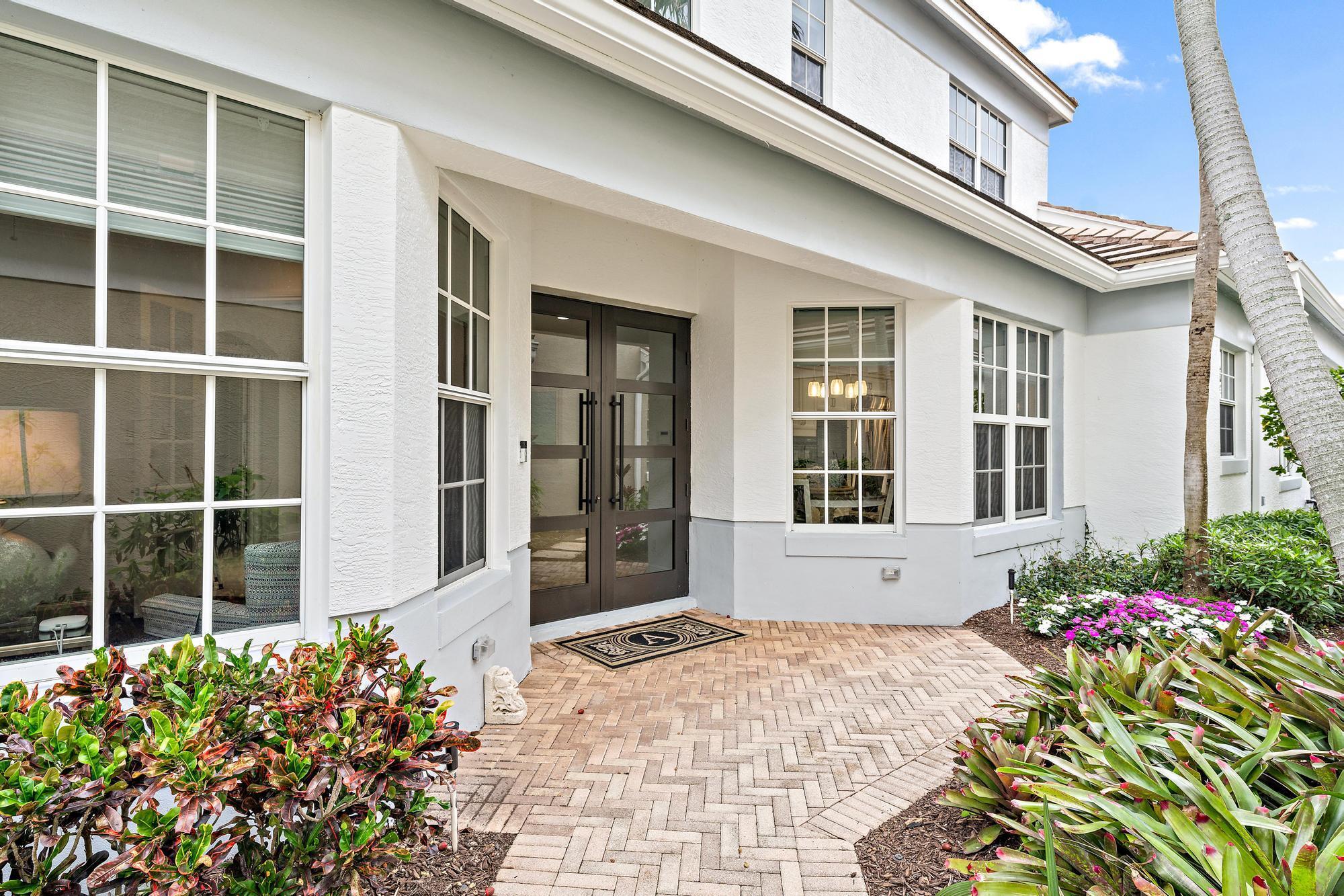 17086 Bay Street
