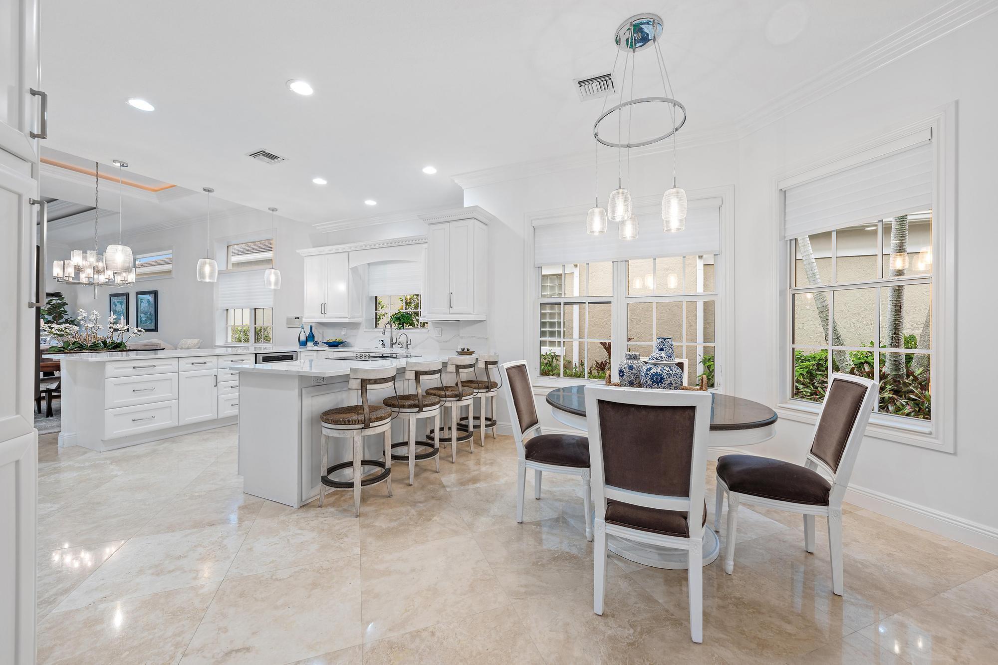 17086 Bay Street