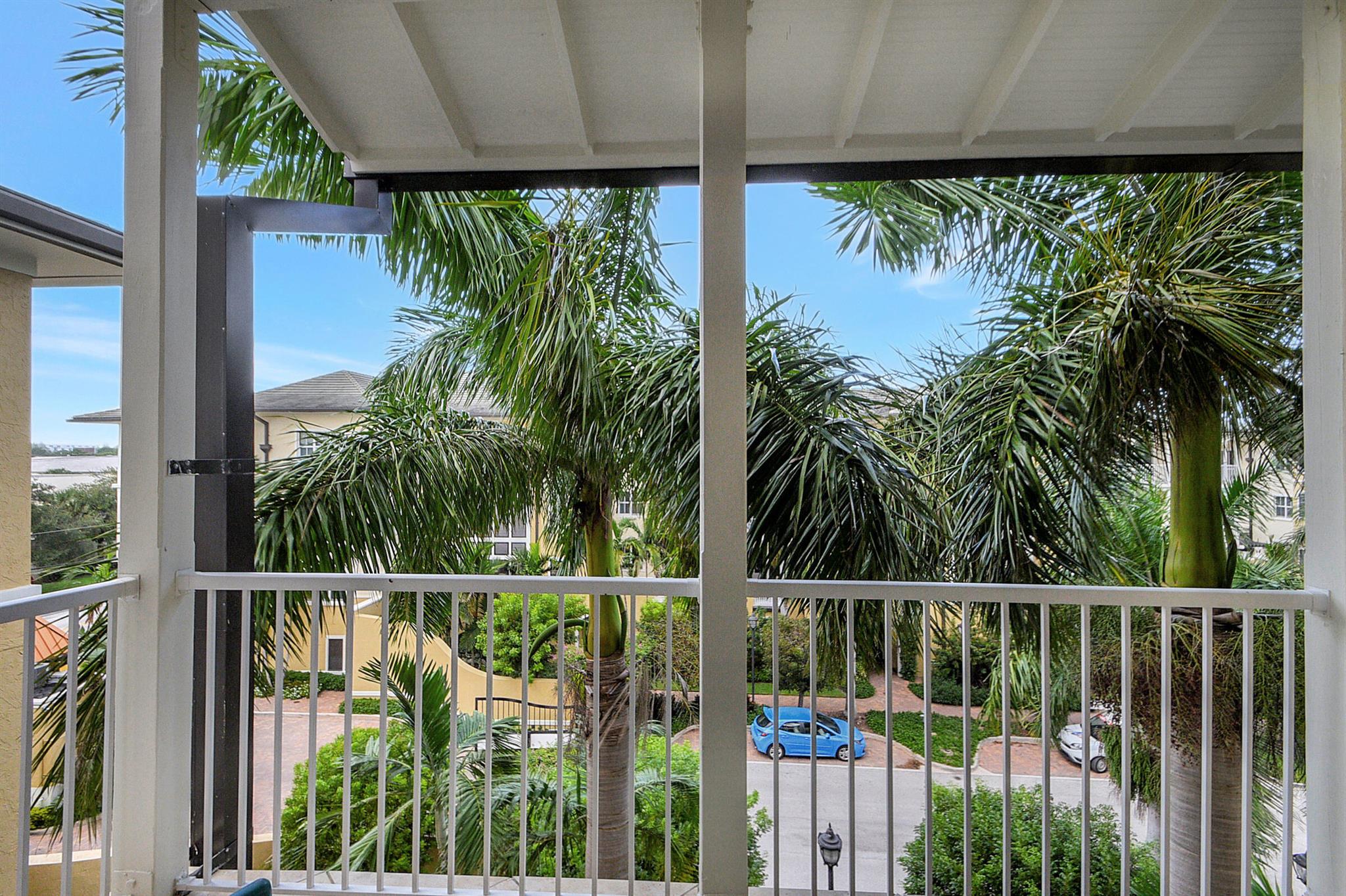 3940 N Flagler Drive N 403
