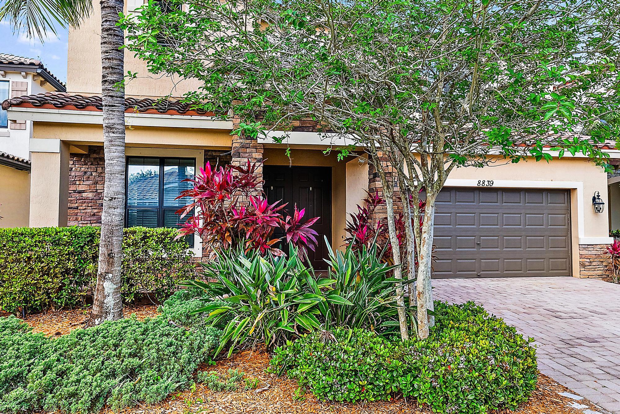 8839 Willow Cove Lane