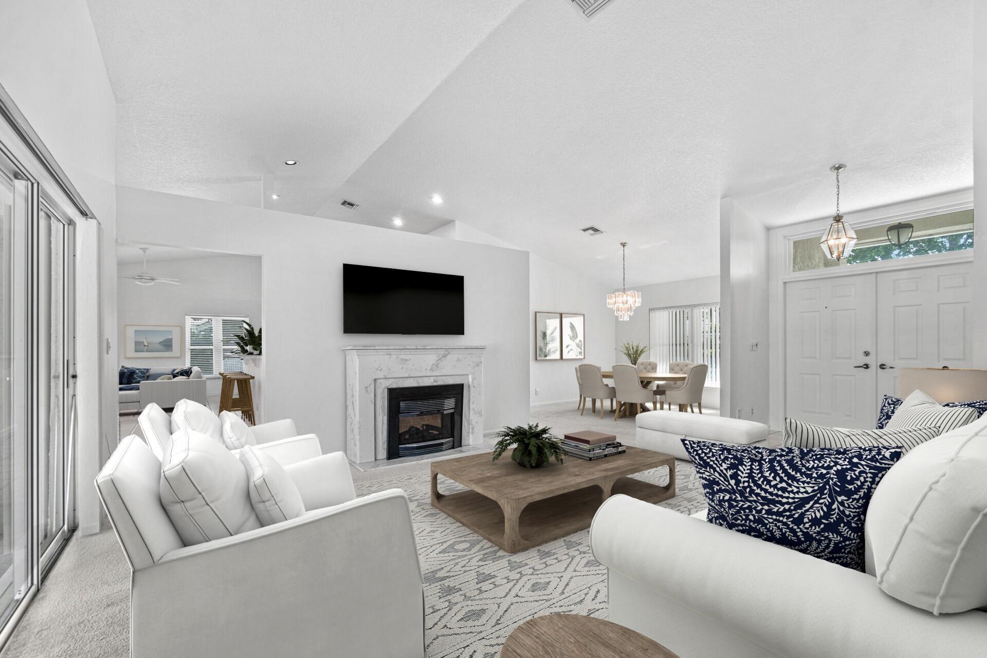 18330 Lake Bend