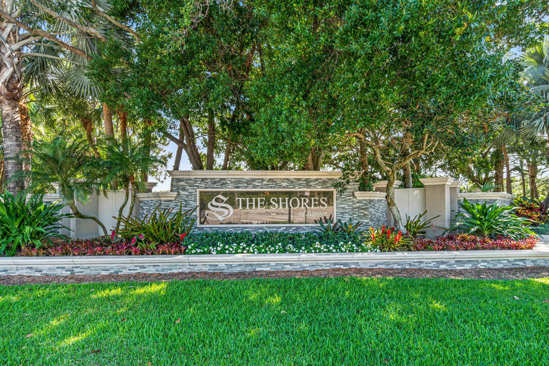 18330 Lake Bend