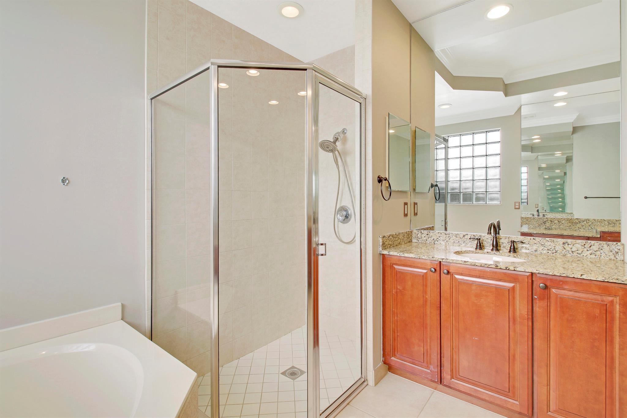 10722 Willow Oak Court