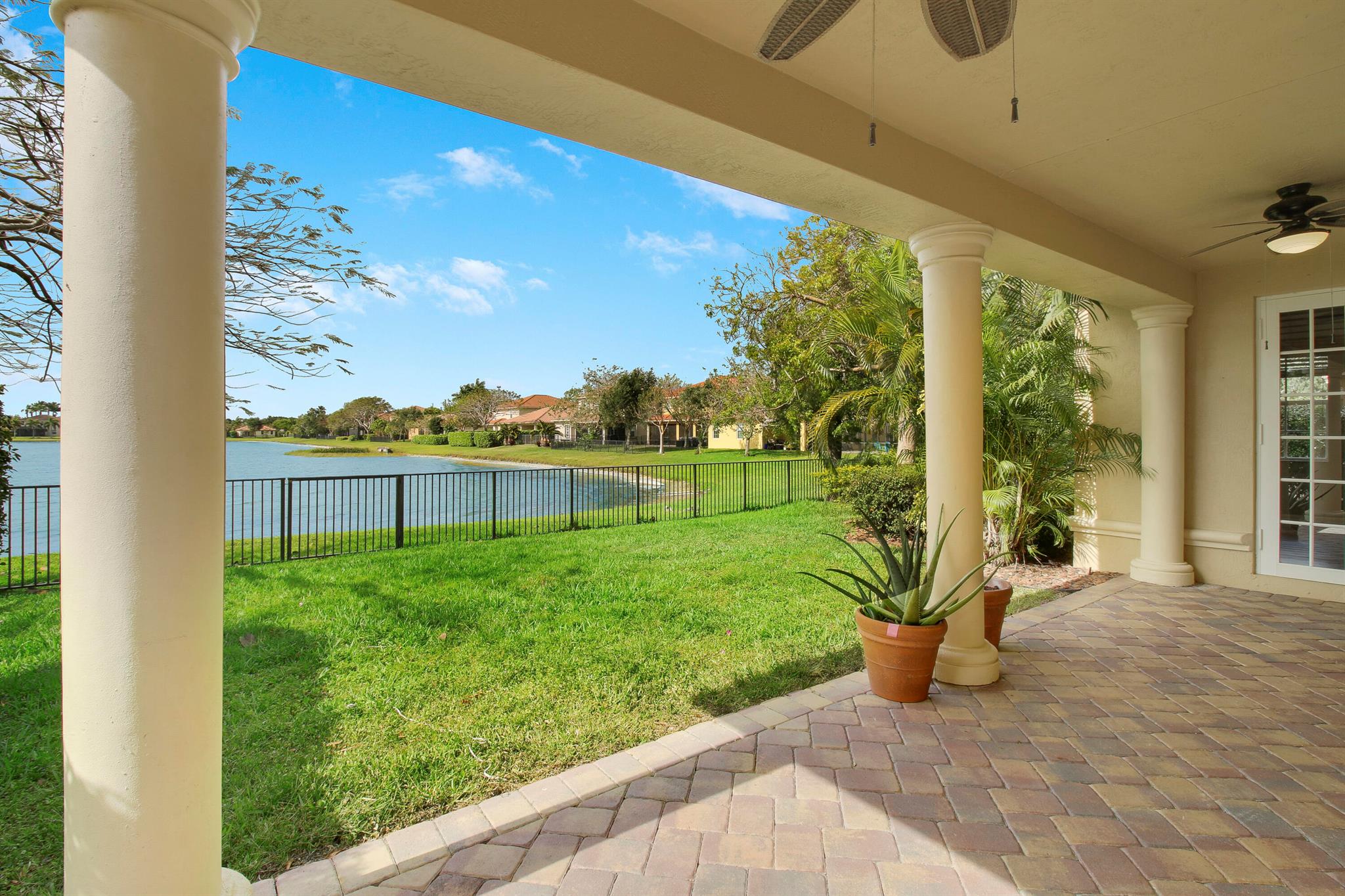 10722 Willow Oak Court