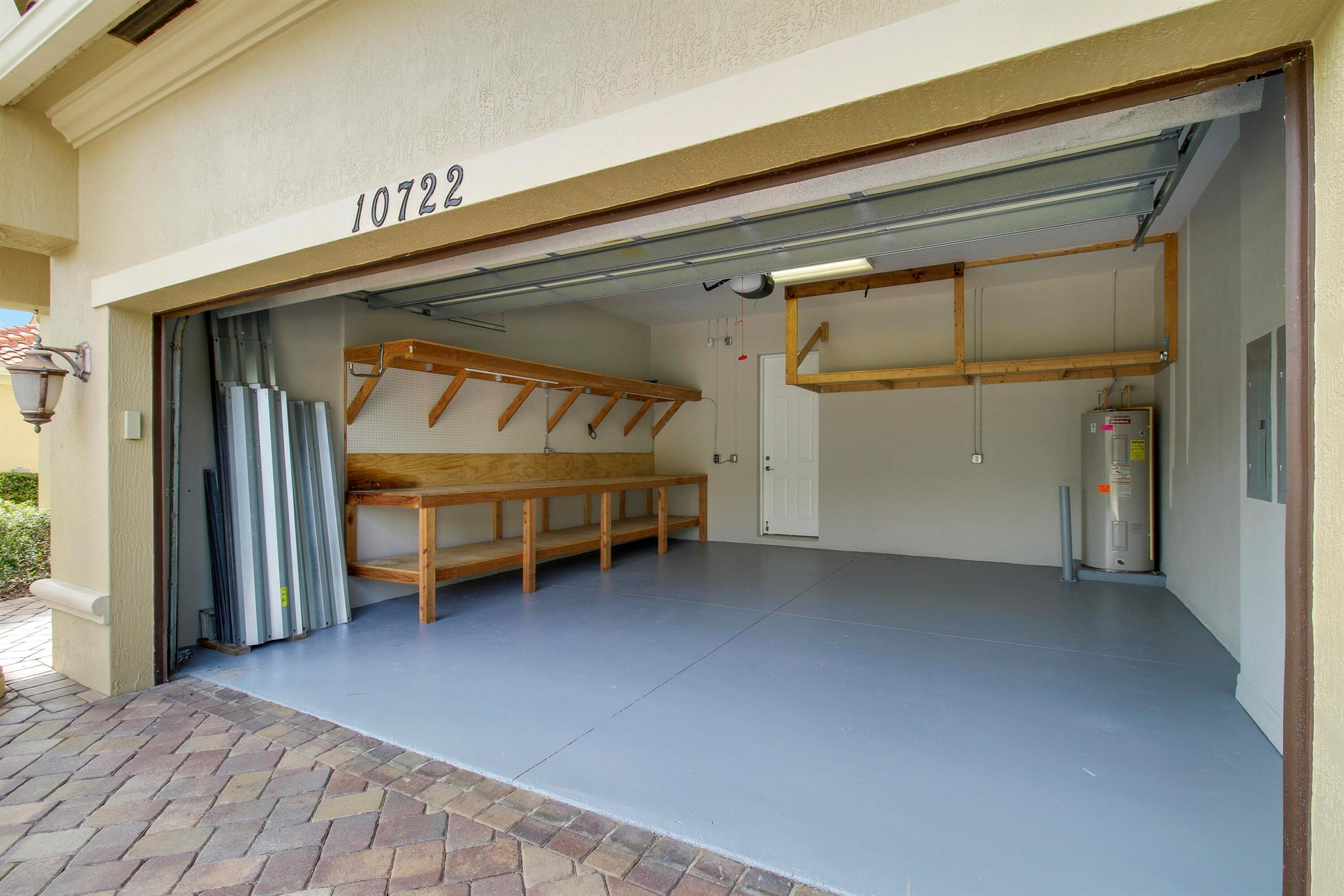 10722 Willow Oak Court