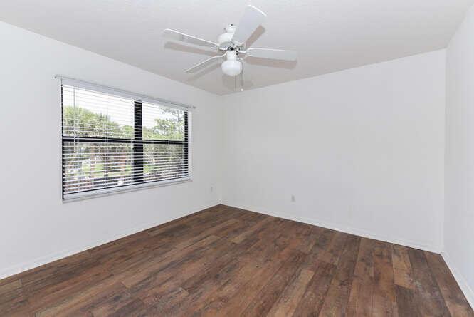 2454 SE Garden Terrace 306