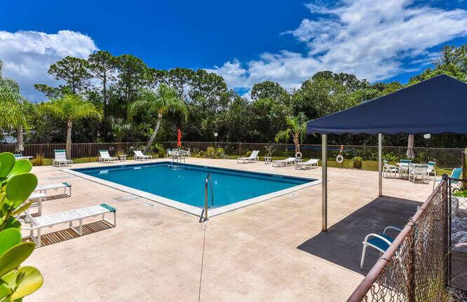 2454 SE Garden Terrace 306
