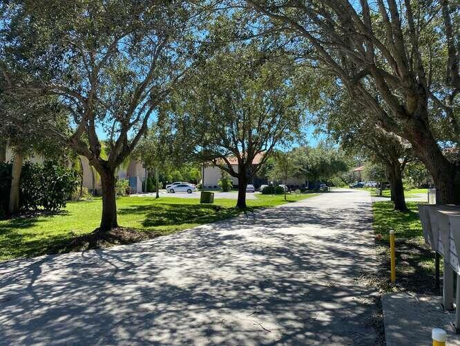 2454 SE Garden Terrace 306