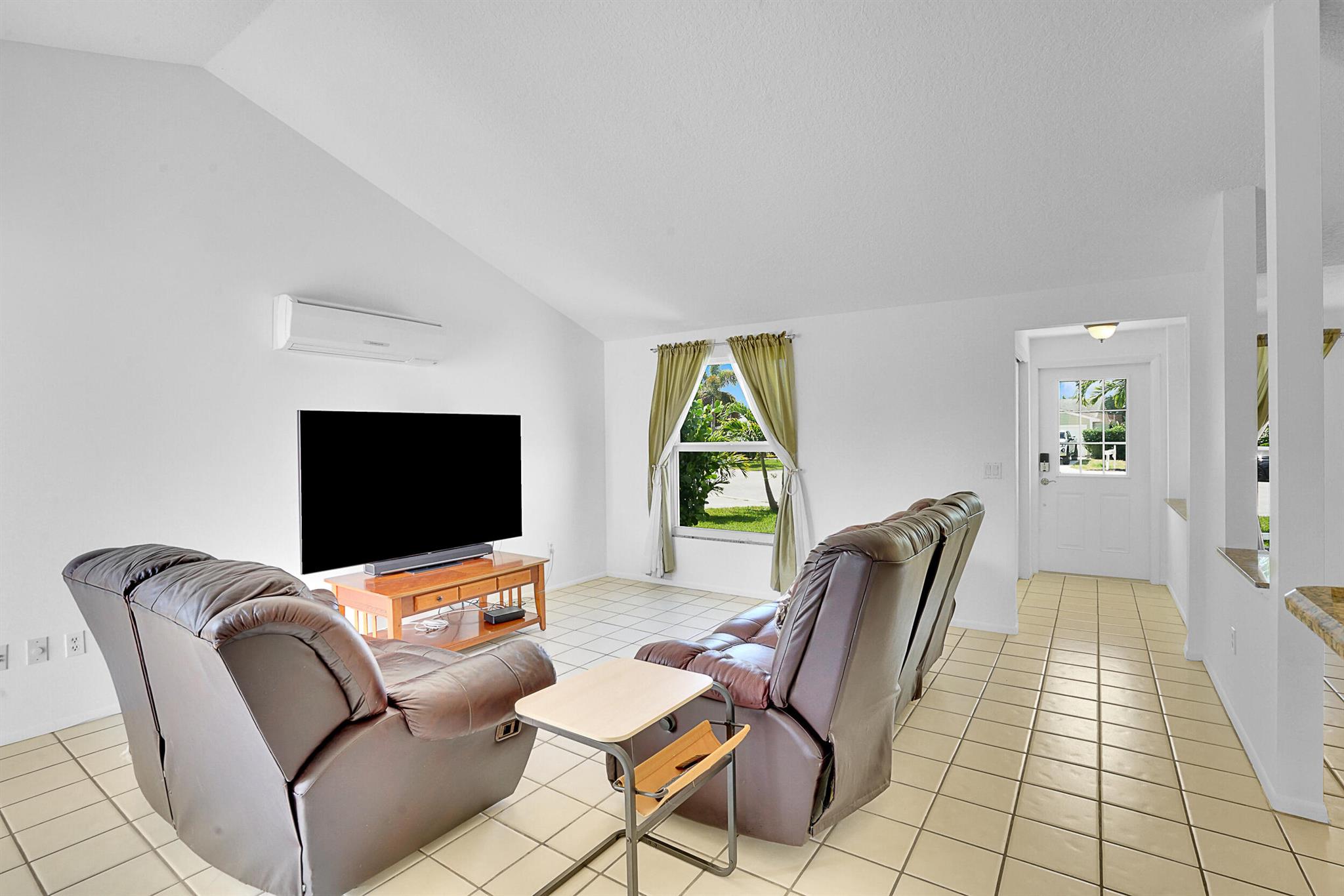 5504 Courtney Circle