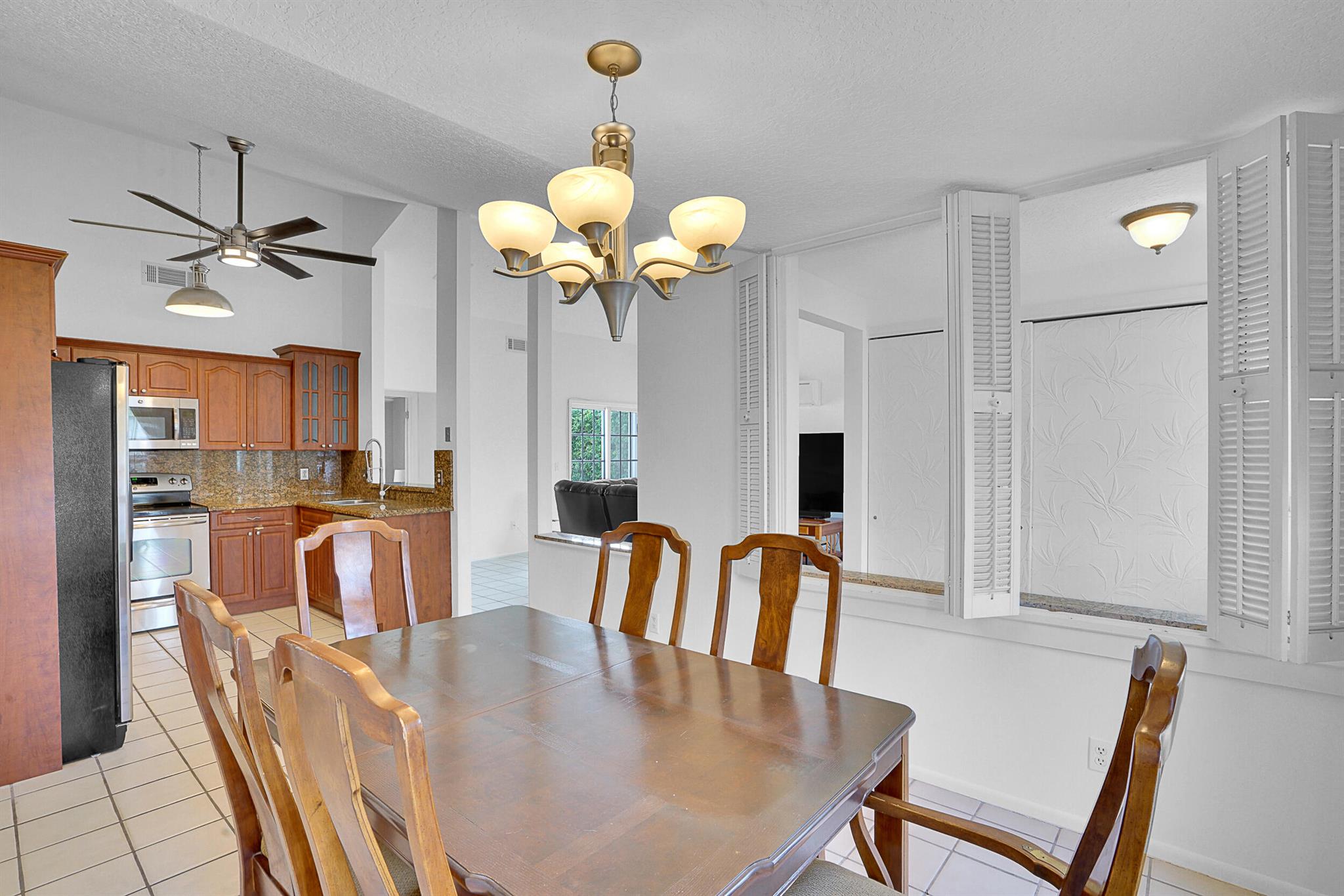 5504 Courtney Circle