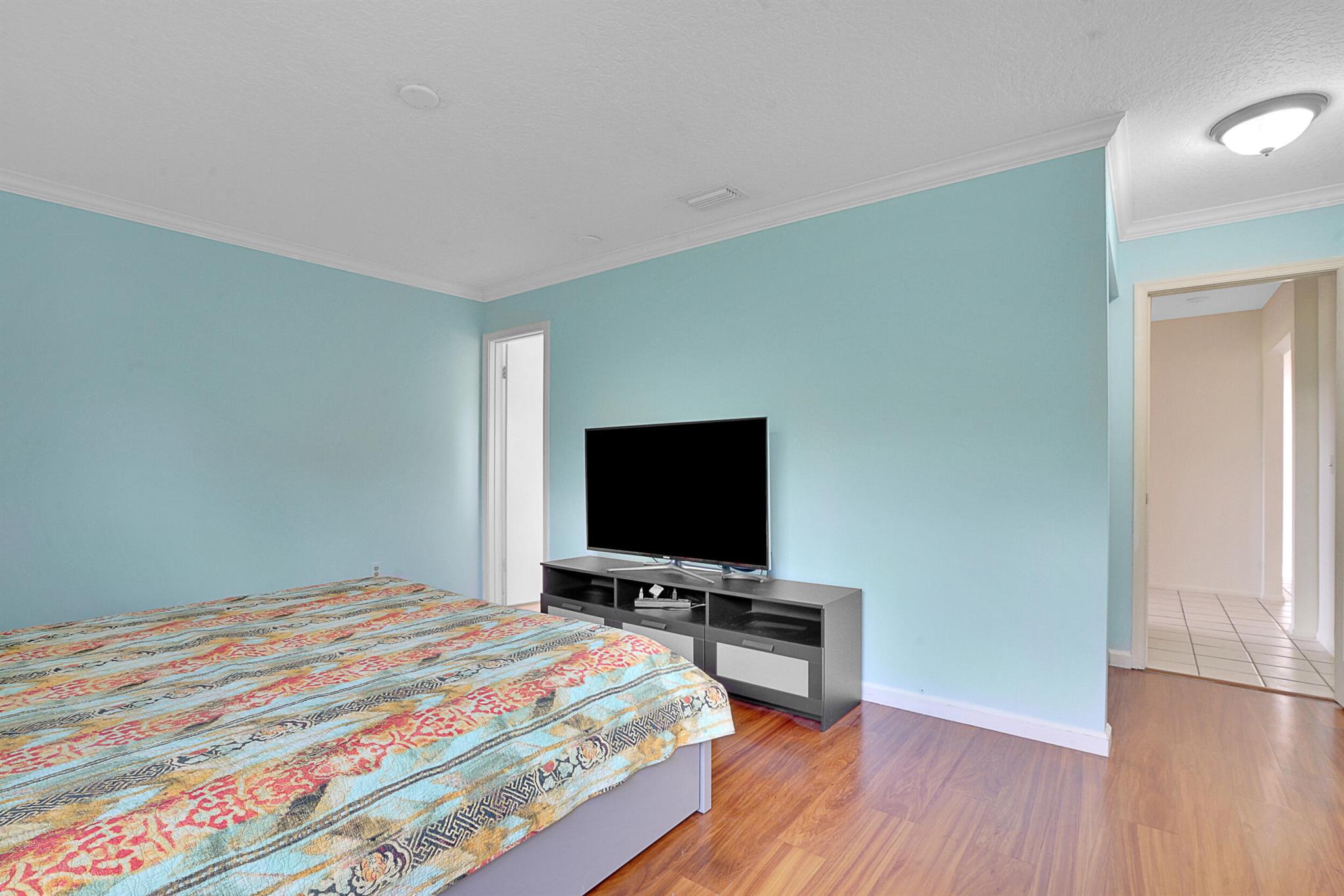 5504 Courtney Circle