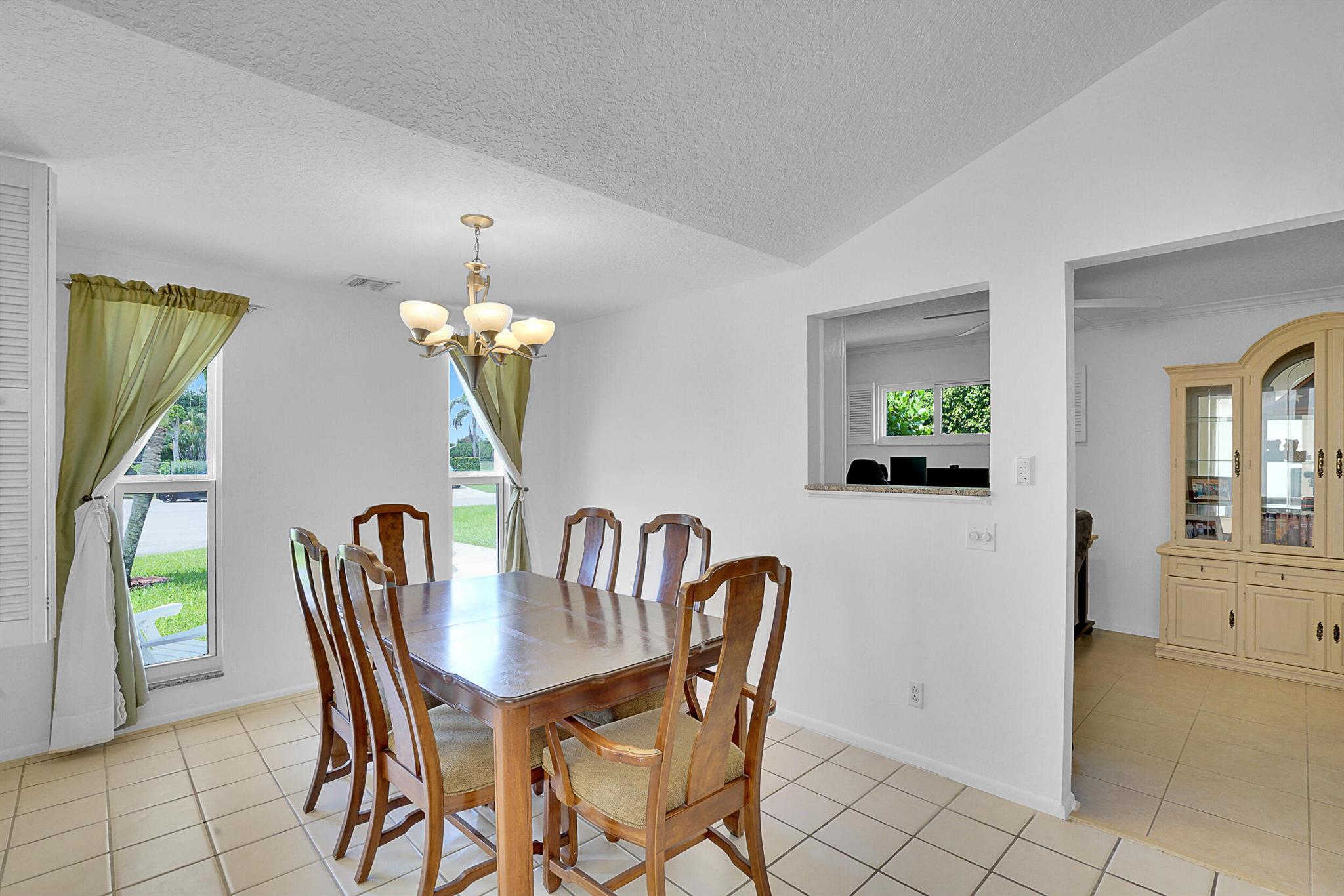 5504 Courtney Circle