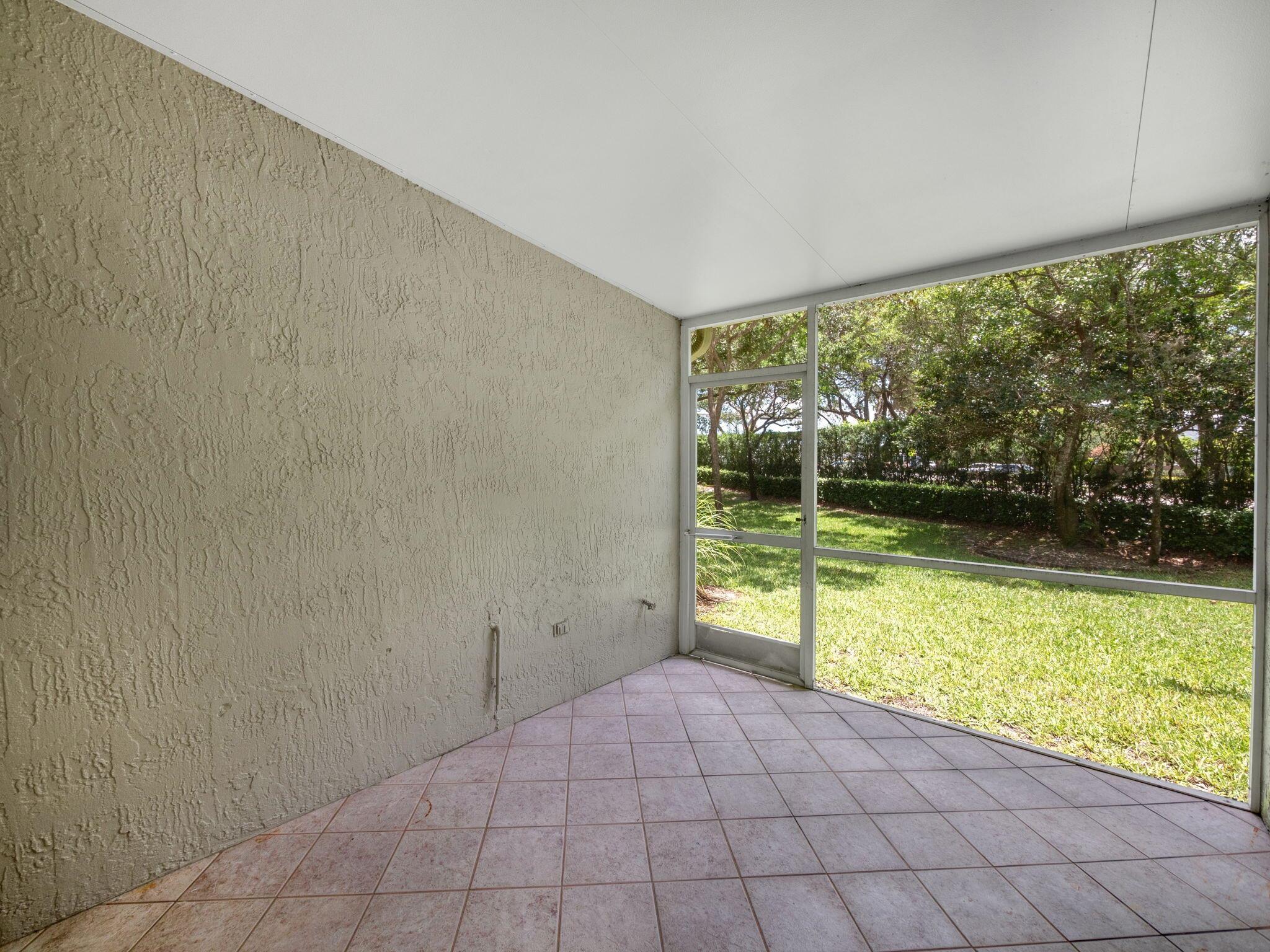 10548 NW 56th Drive