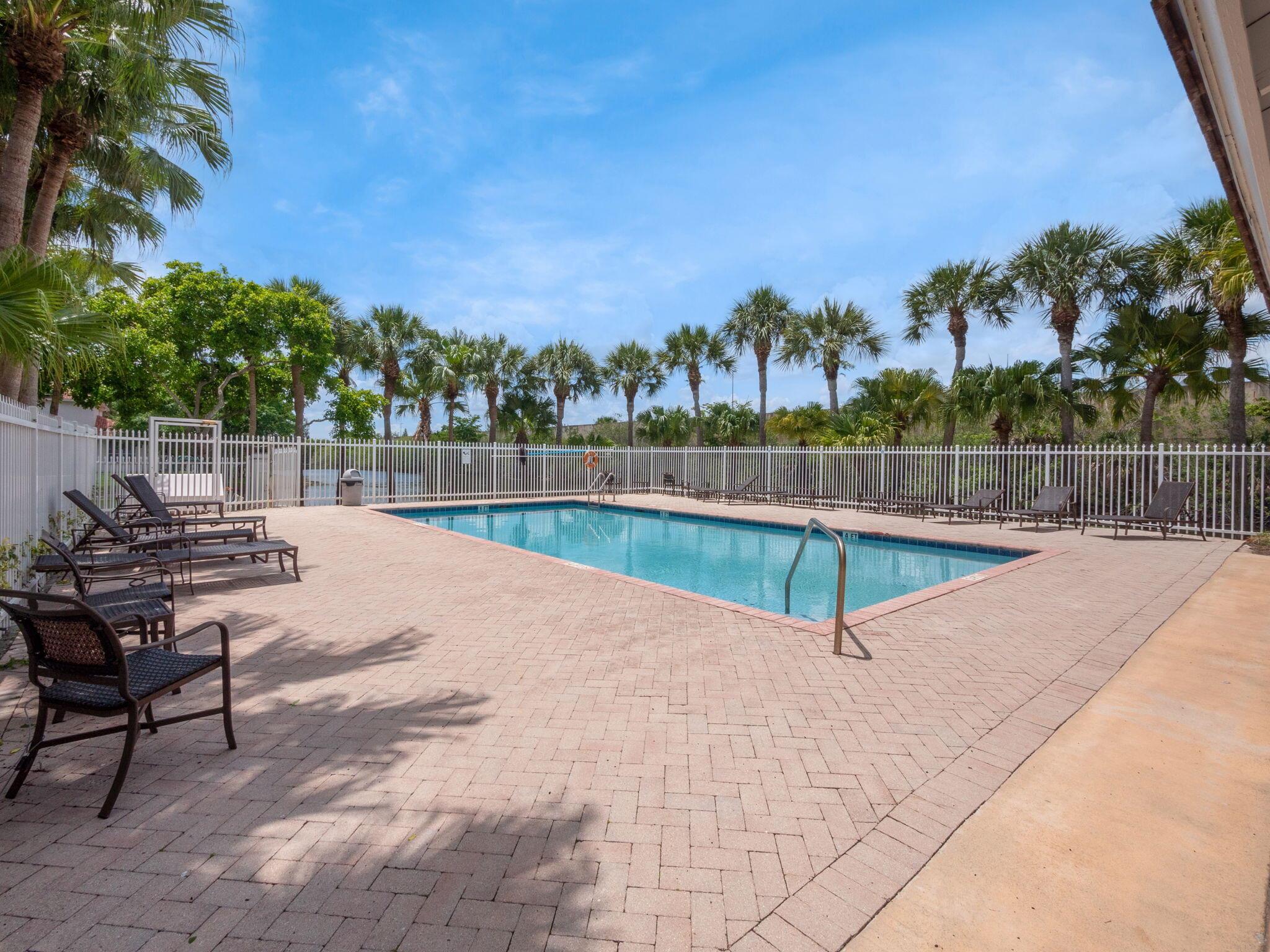 10548 NW 56th Drive