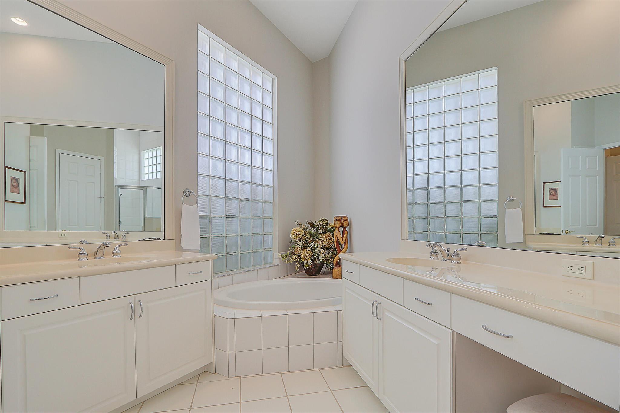 112 Andalusia Way